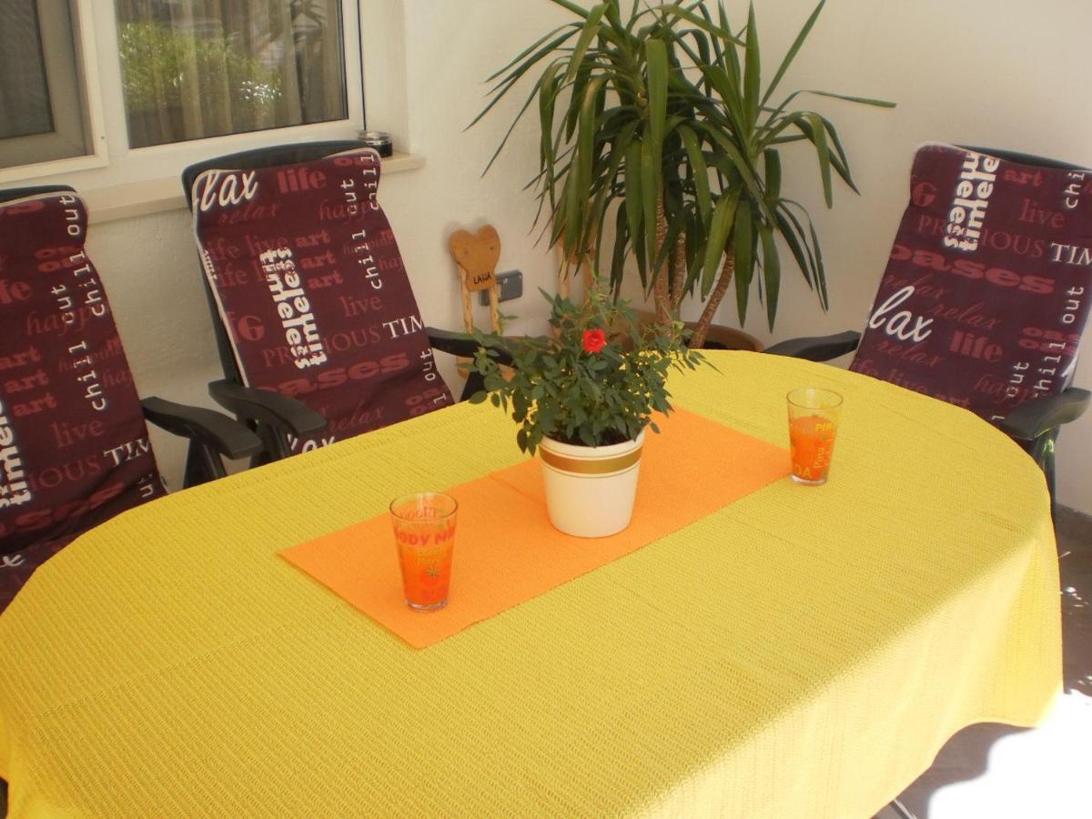 Apartment Lana Omiš Eksteriør billede