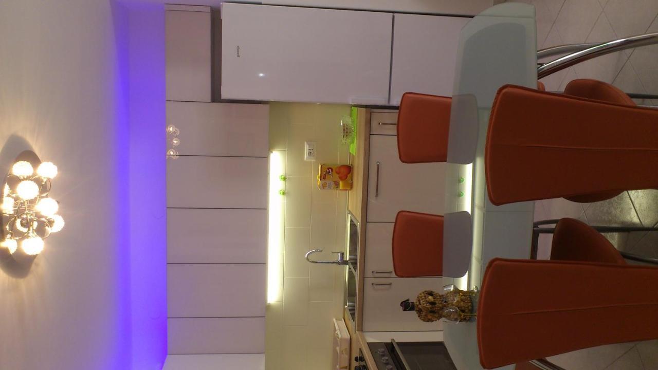 Apartment Lana Omiš Eksteriør billede